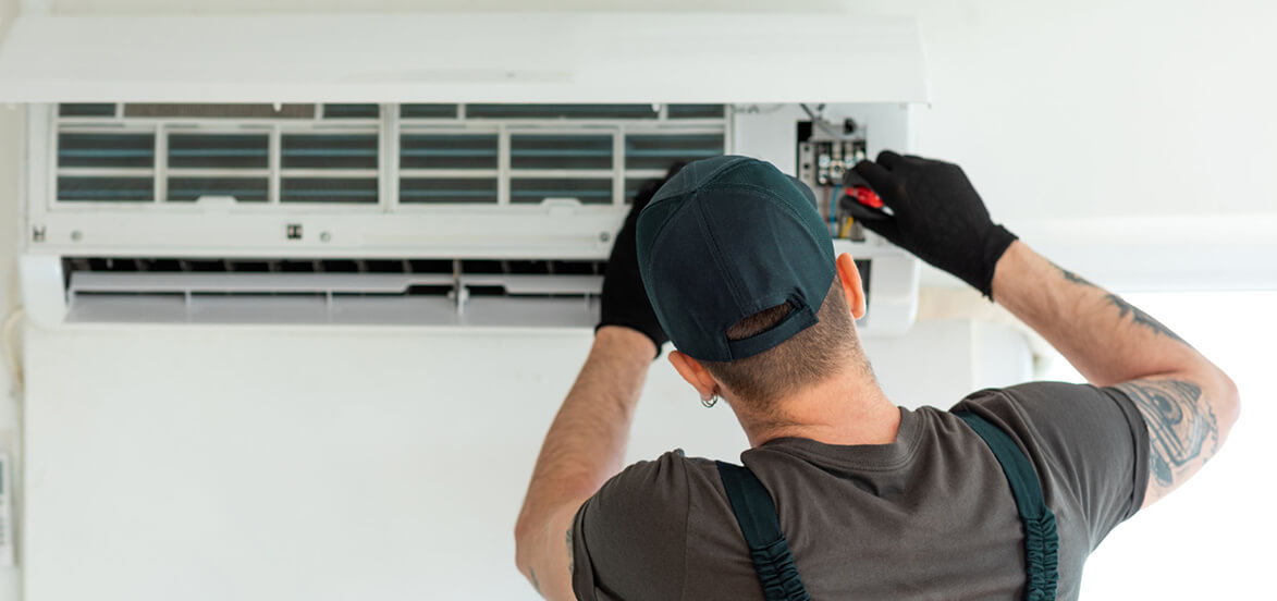 AC Repairing by experts eletrician