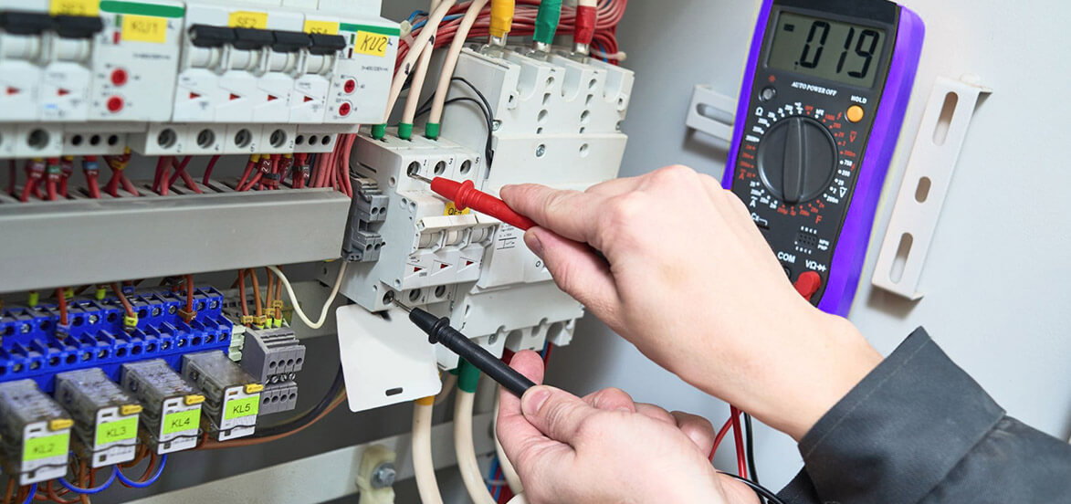 Professional Electrical inspect and repaired electrical device